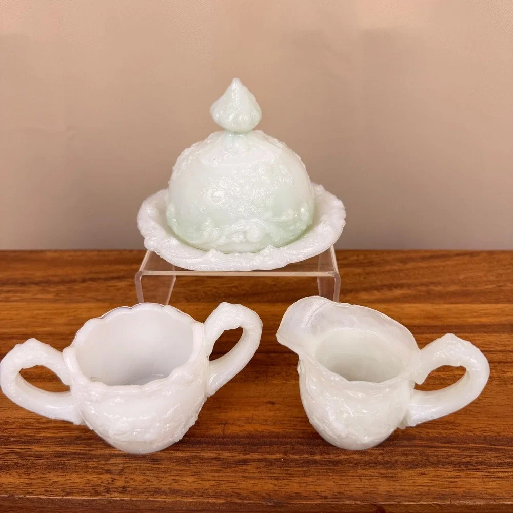Unbranded vintage milk